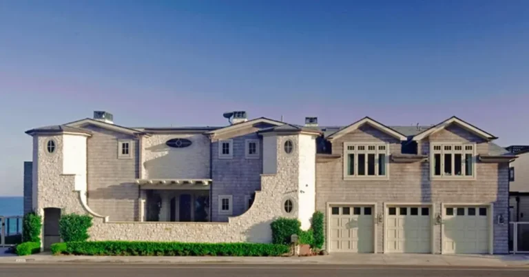 The Tour of Lou Adler House in Carbon Beach in Malibu