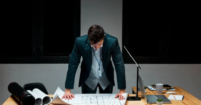 New York startup business structure failures - skyline with legal documents and warning signs affecting new companies